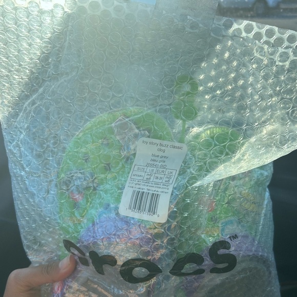 Buzz Lighter Crocs ! Normally $70 will sell for $50 + shipping ! W-8 M-6 - Picture 3 of 3